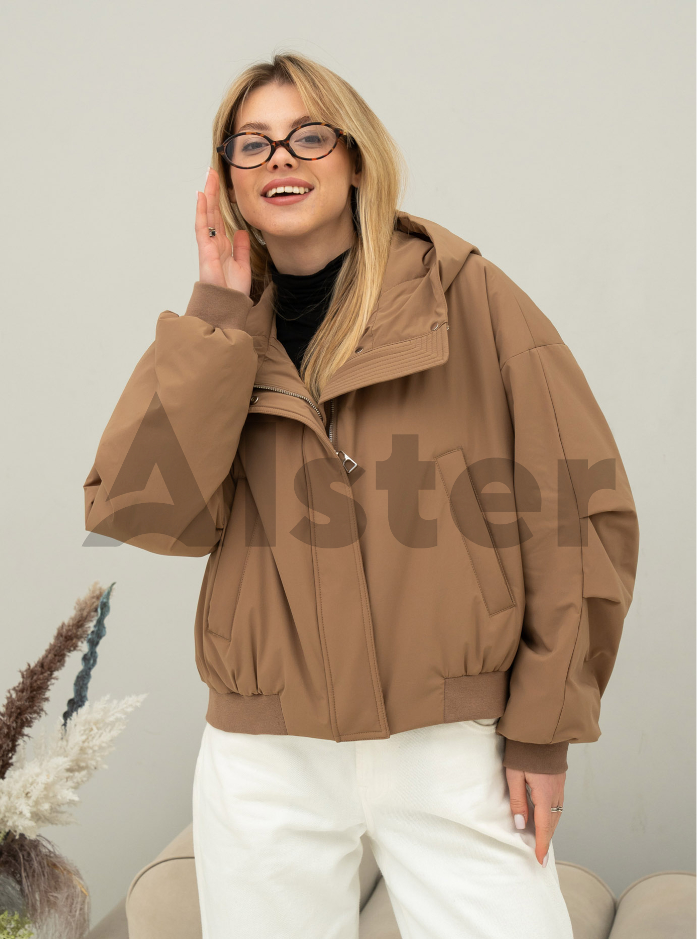 Женская куртка оверсайз Snow Owl 26C122 Коричневый S (26C122-08): фото - Alster.ua