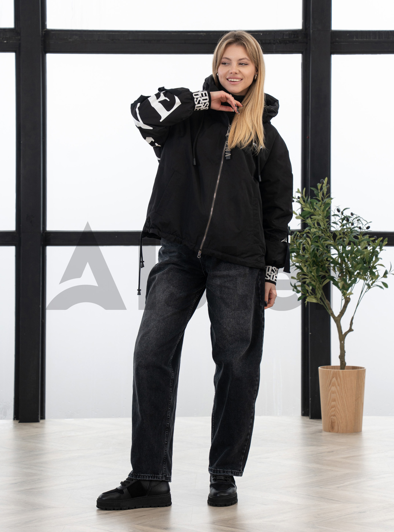 Женская демисезонная куртка Tongcoi 2551 big size Чёрный 52 (26TON2551-10): фото - Alster.ua