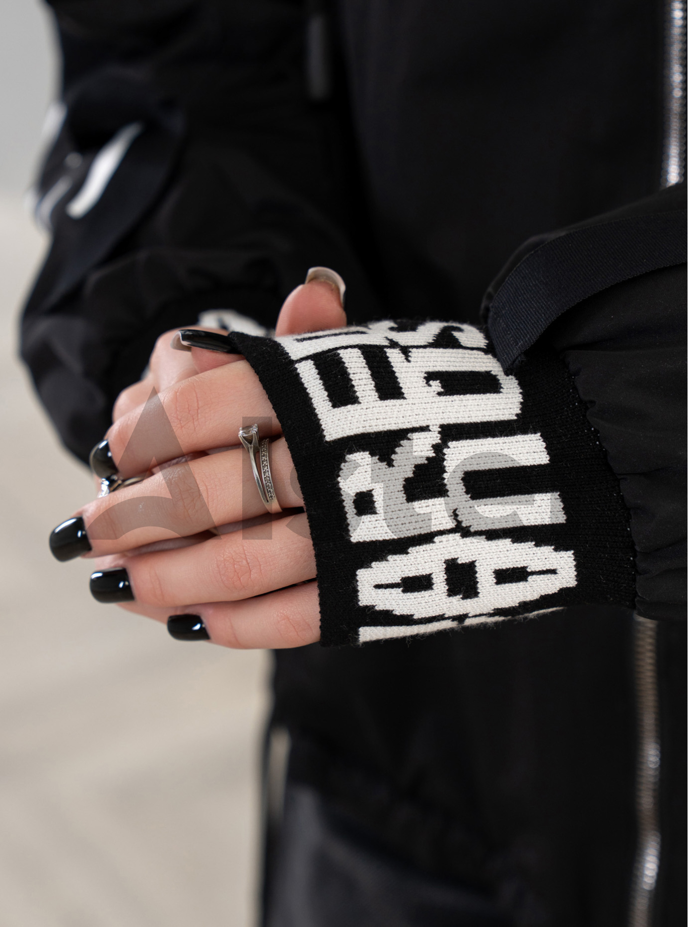 Женская демисезонная куртка Tongcoi 2551 big size Чёрный 52 (26TON2551-10): фото - Alster.ua