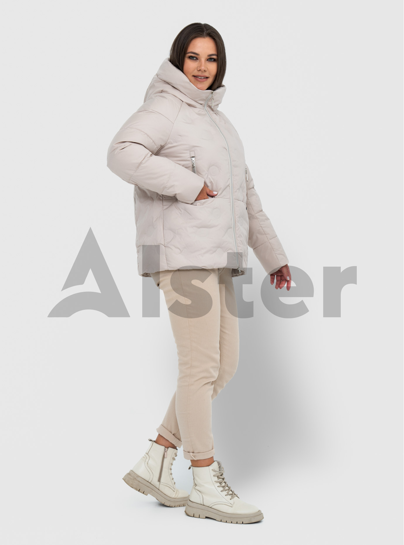 Зимняя короткая женская куртка MeTioTik 2302 Молоко 50 (MT2302-13): фото - Alster.ua
