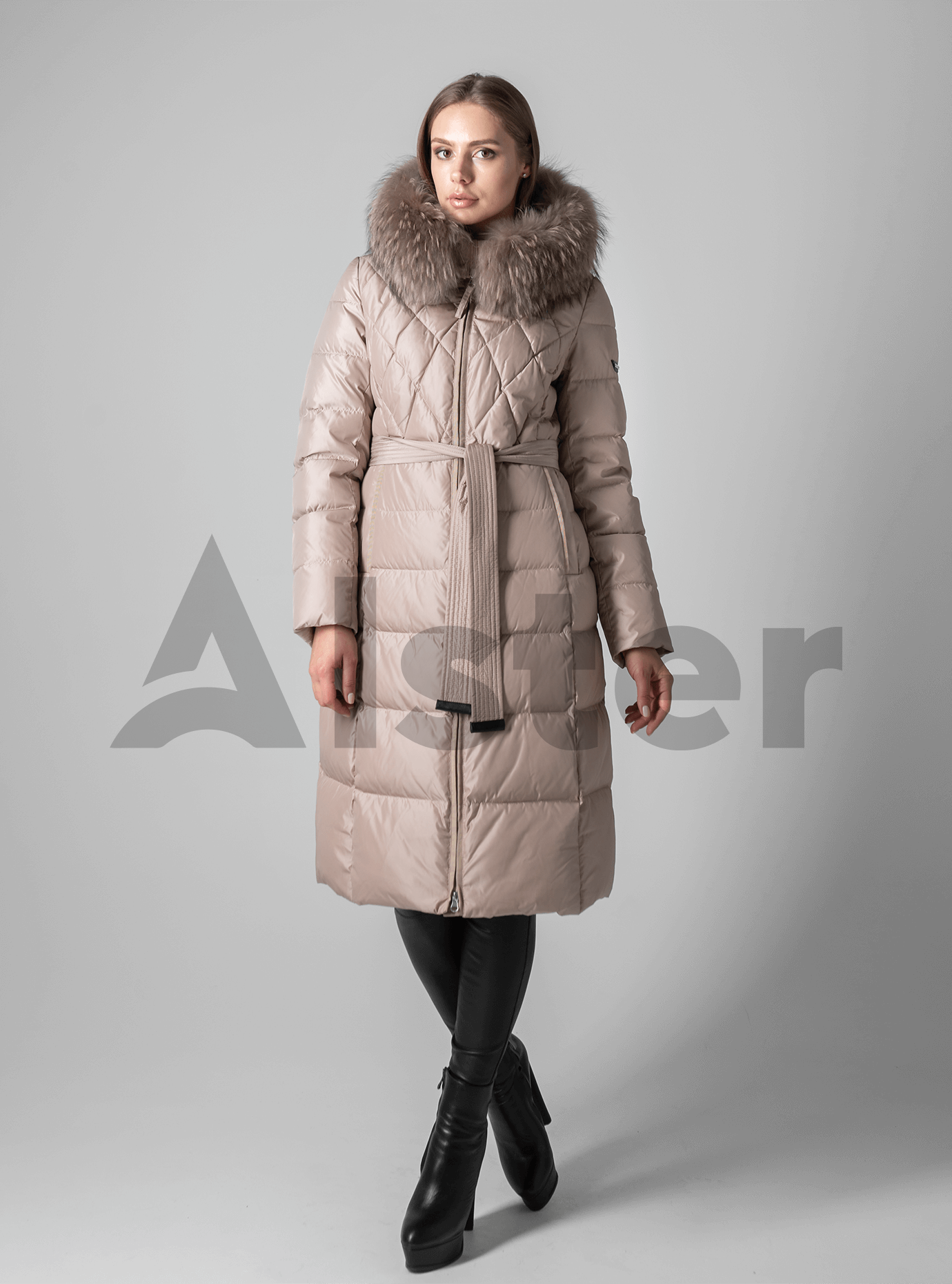Зимняя женская куртка стёганая с мехом Бежевый L (02-190161): фото - Alster.ua Зимняя женская куртка стёганая с мехом Бежевый L (02-190161): фото - Alster.ua