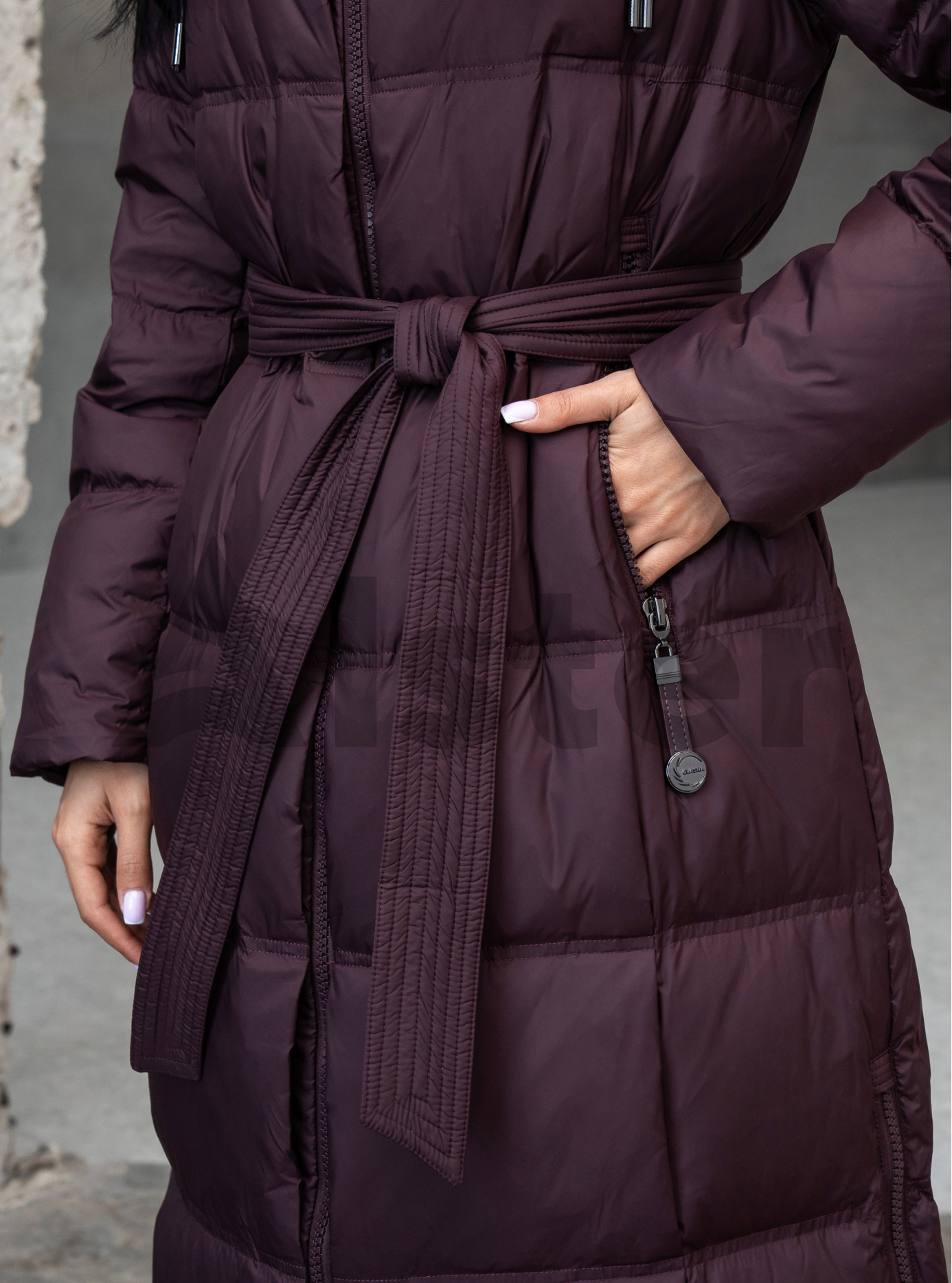 Довгий жіночий пуховик CLASNA 170 з капюшоном Бордовий XL (25D170DW-09): фото - Alster.ua