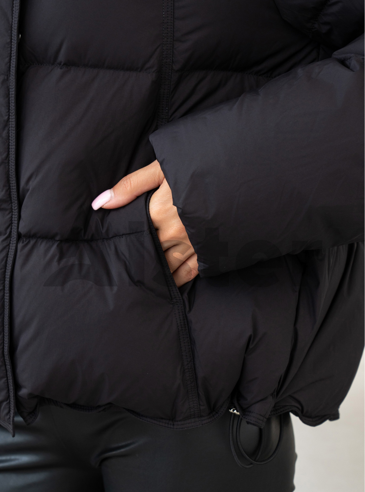 Жіночий пуховик з капюшоном Clasna 978 Чорний XS (CWGD978DW-06): фото - Alster.ua