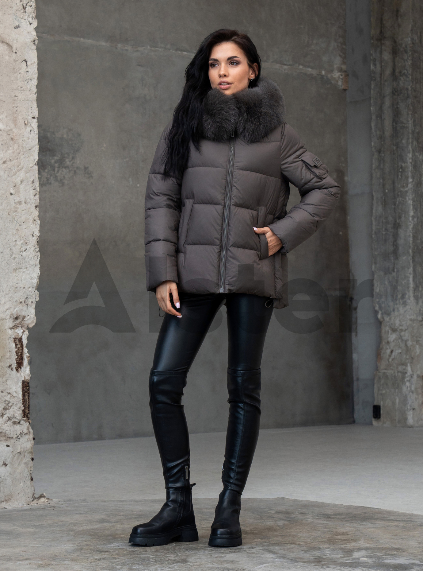 Женская зимняя куртка с мехом QARLEVAR 590 Графитовый 50 (25QRL590-10): фото - Alster.ua