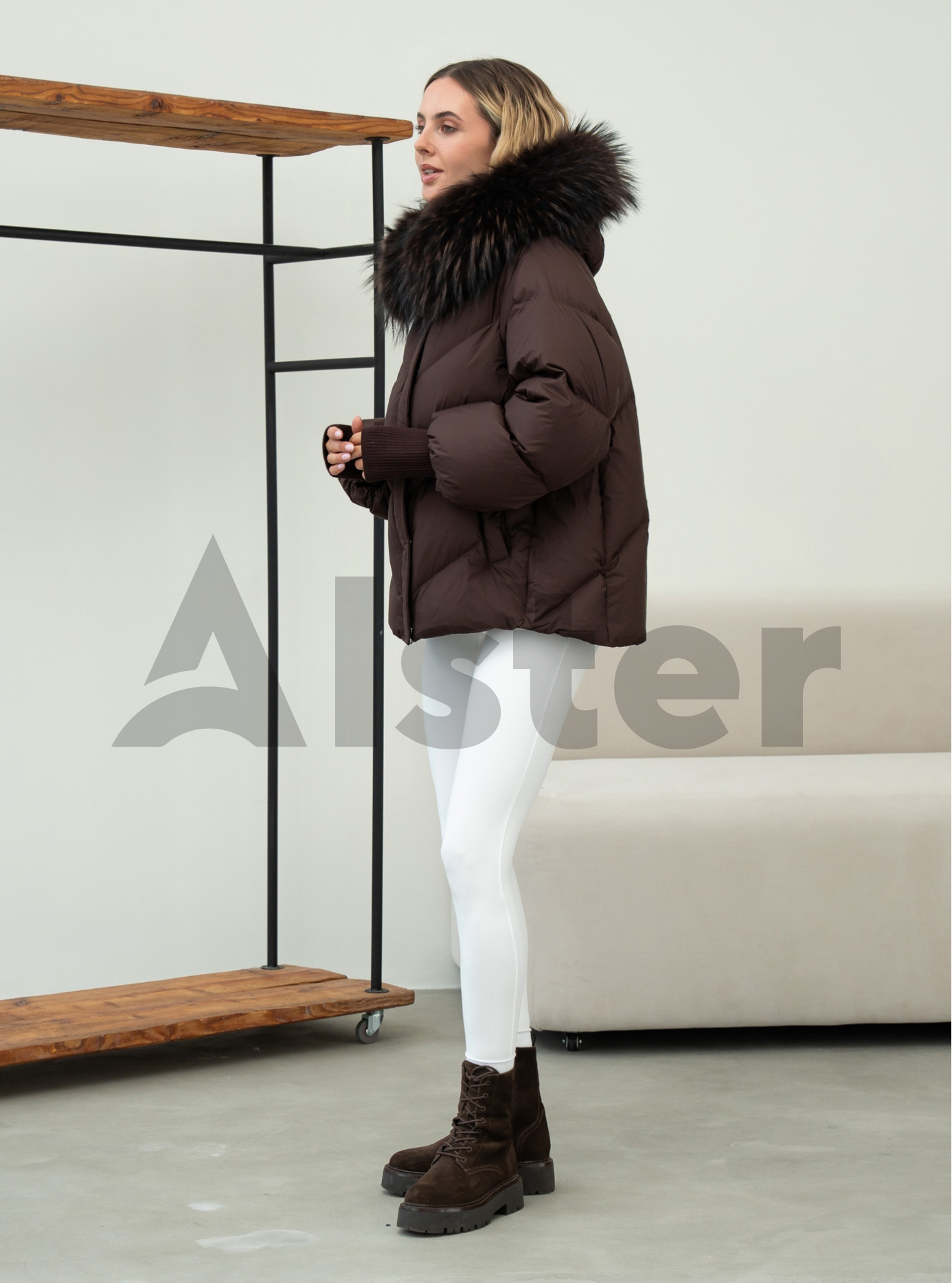Женский пуховик с мехом Snow Ow 25A208 Шоколадный XS (25A208-12): фото - Alster.ua