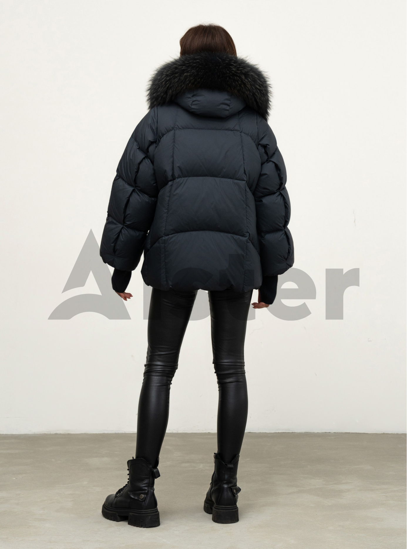 Женский пуховик с мехом Snow Ow 25A208 Чёрный S (25A208-01): фото - Alster.ua