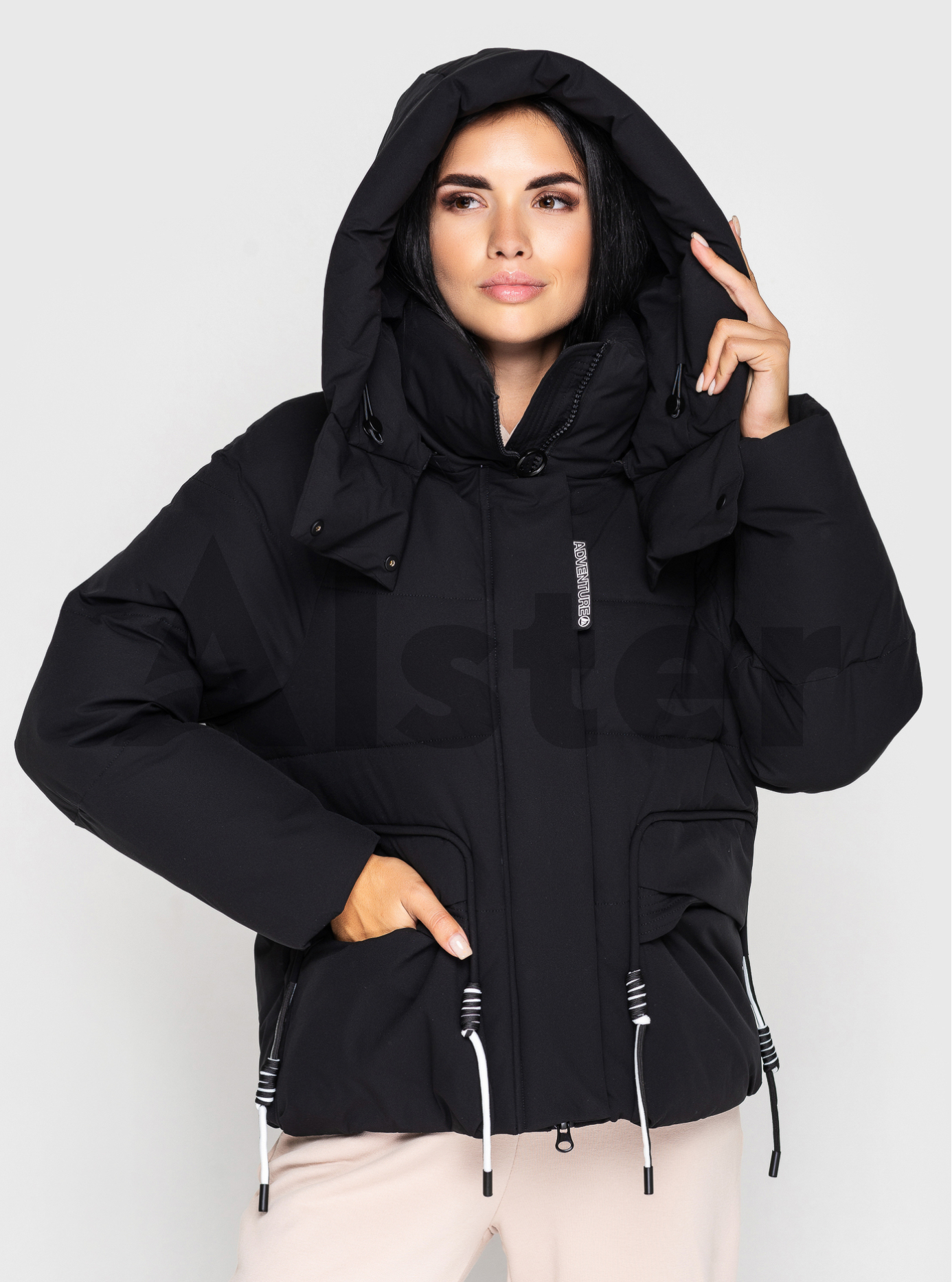 Короткая женская зимняя куртка Towmy 017 Чёрный L (TWM017-03): фото - Alster.ua