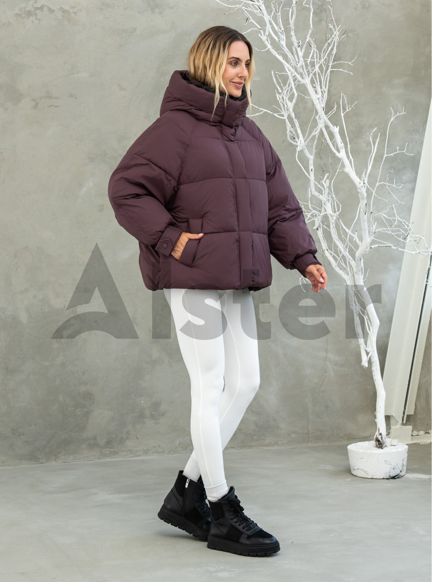 Жіноча зимова куртка Towmy 070 (oversize) Бордовий XS (26TMA070-07): фото - Alster.ua