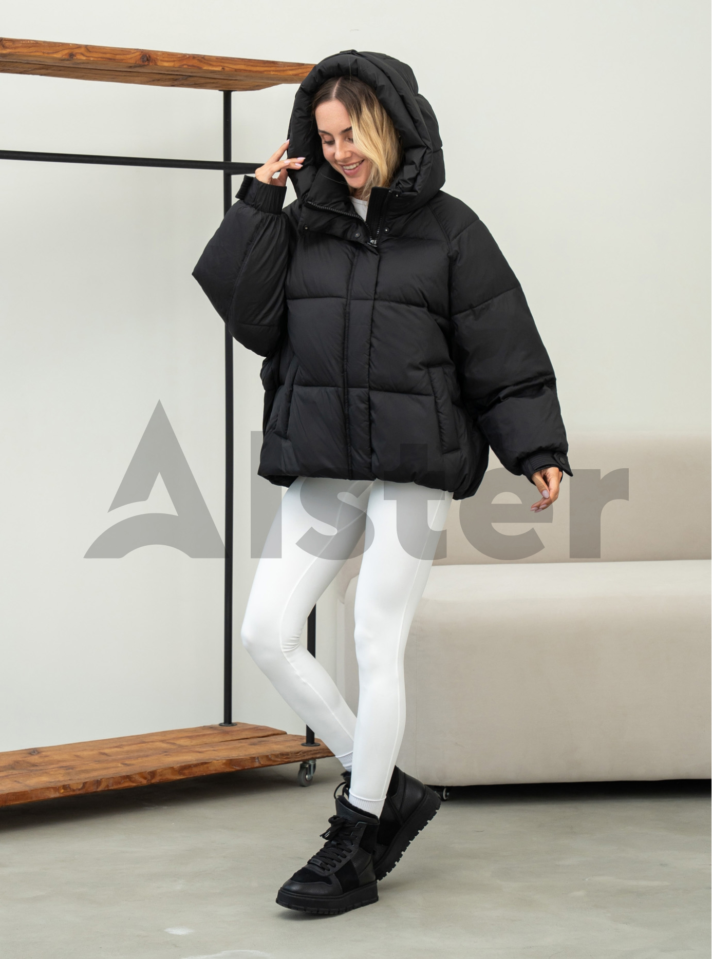 Жіноча зимова куртка Towmy 070 (oversize) Чорний M (26TMA070-06): фото - Alster.ua