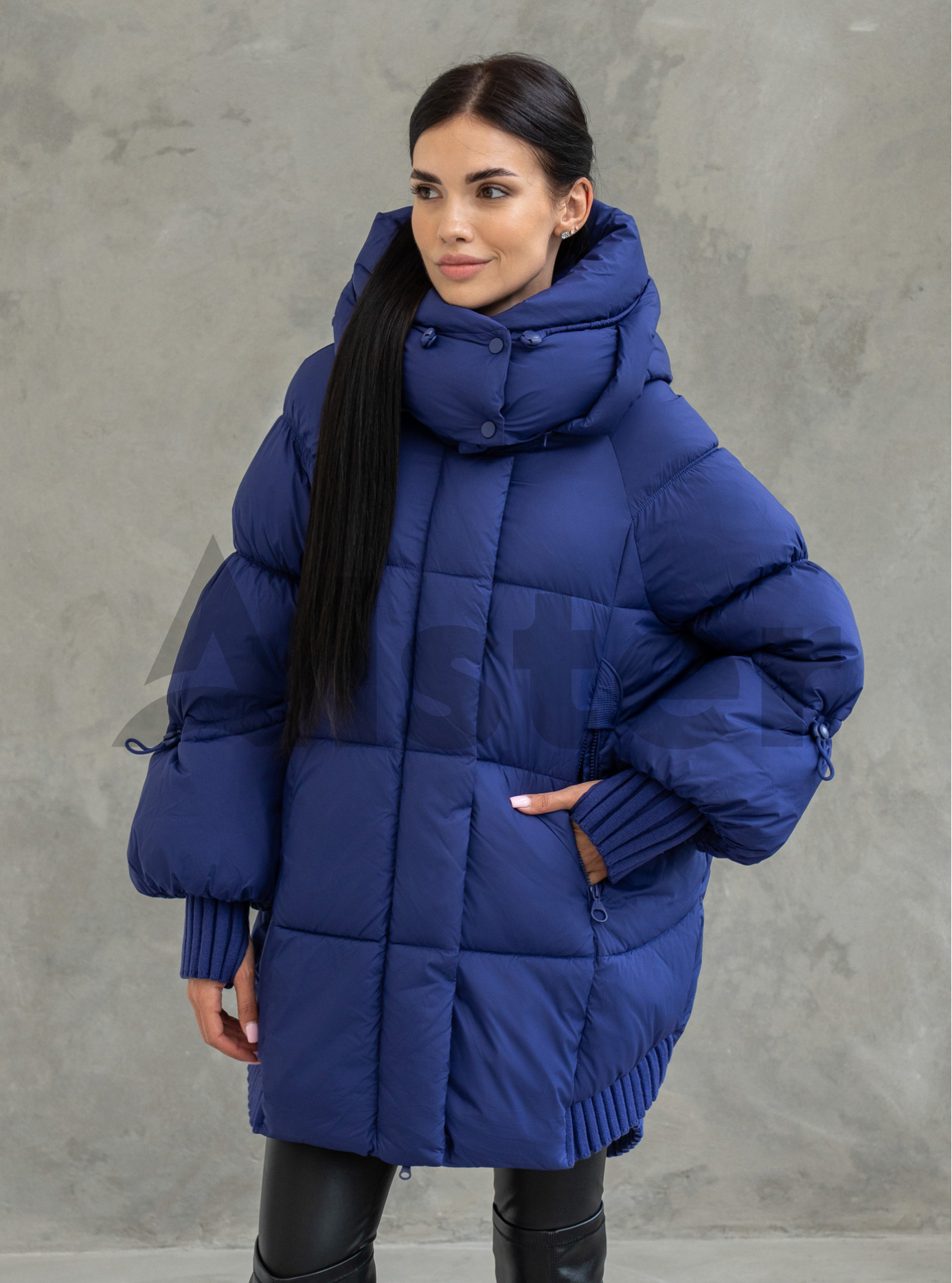 Жіноча зимова куртка Towmy 0662 середньої довжини (oversize) Електрик S (26TM0662-14): фото - Alster.ua