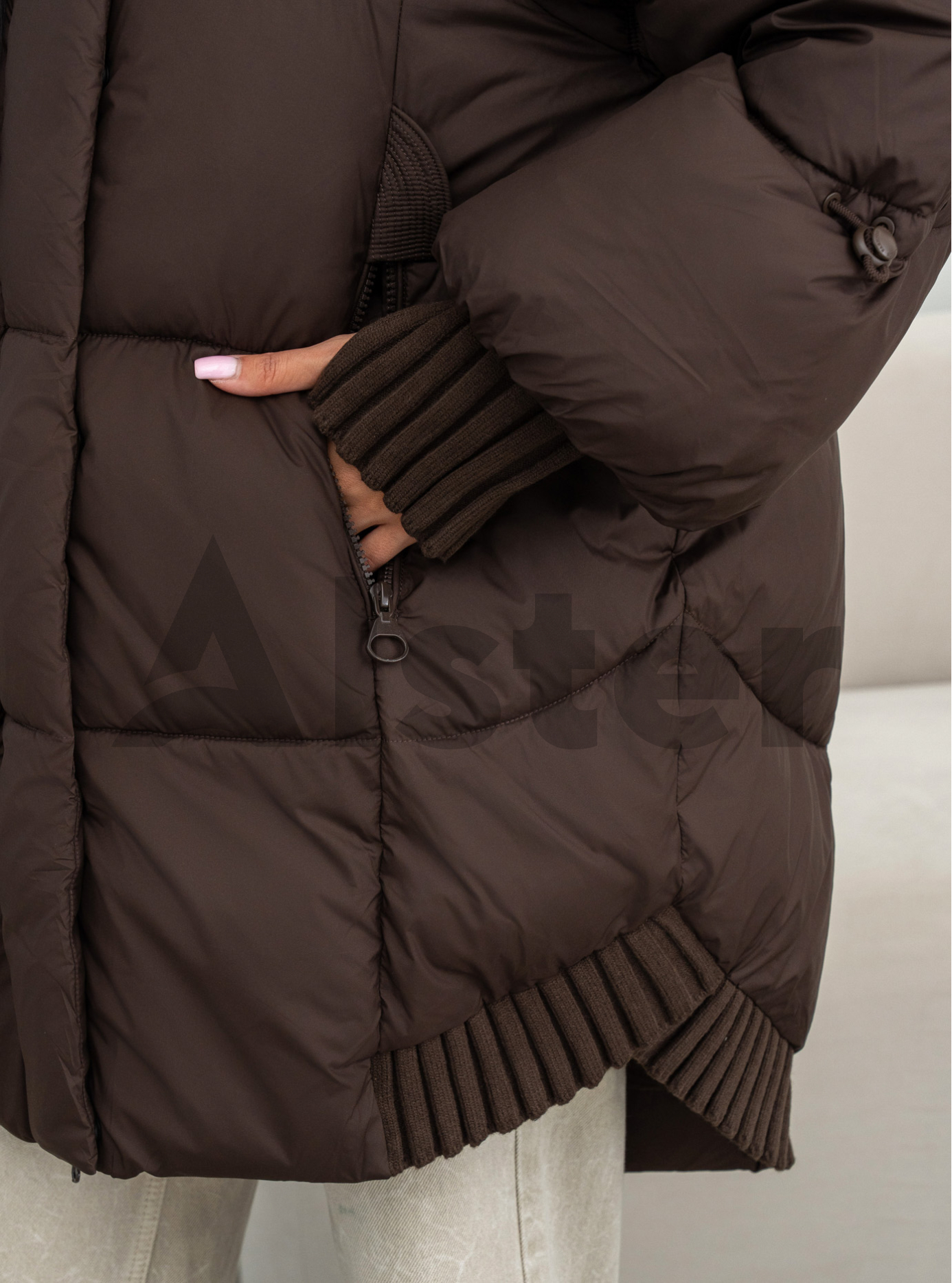 Жіноча зимова куртка Towmy 0662 середньої довжини (oversize) Шоколадний S (26TM0662-02): фото - Alster.ua