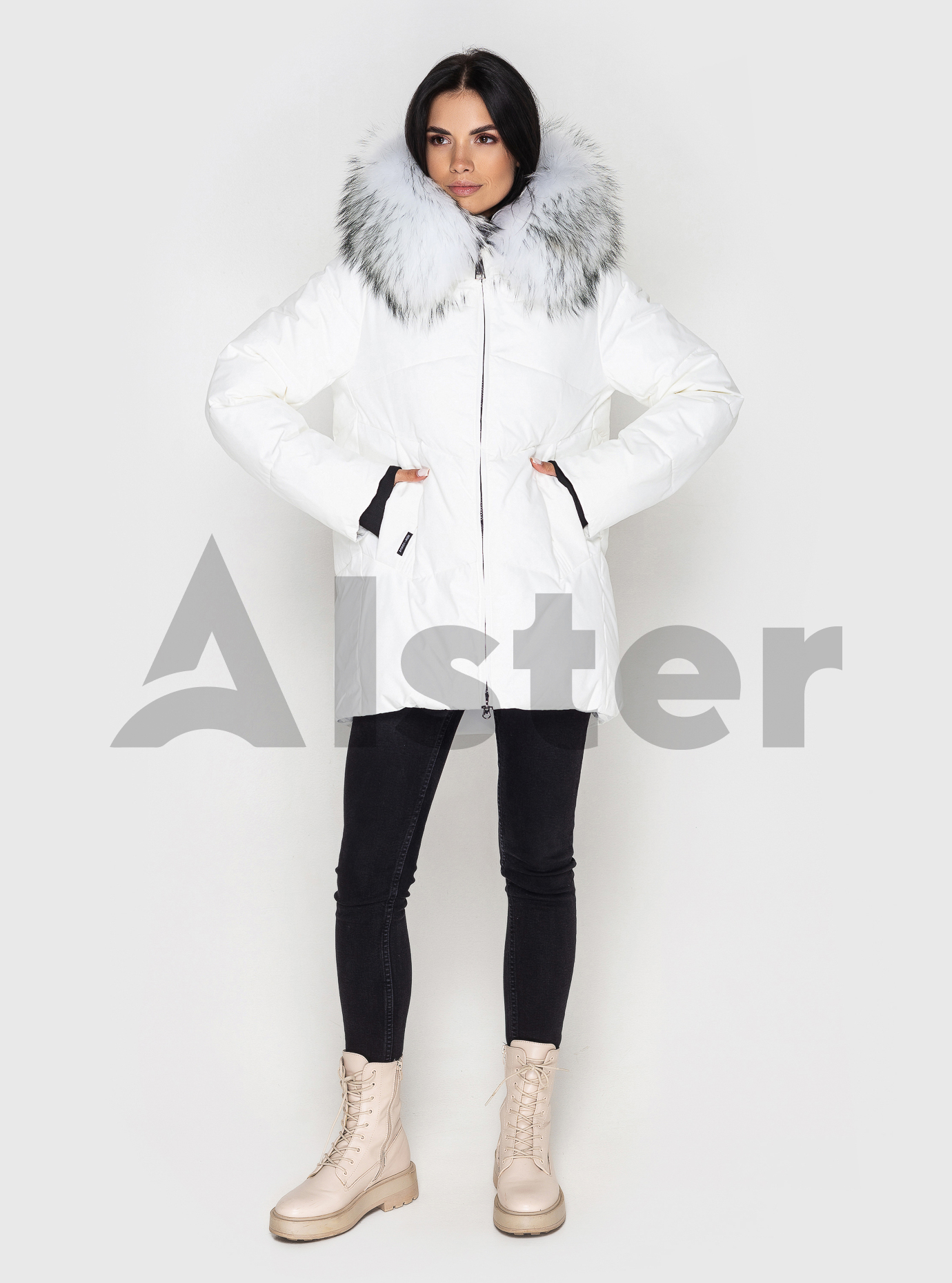 Женская зимняя куртка Vinasier 2617 с мехом енота Белый L (VS2617-03): фото - Alster.ua