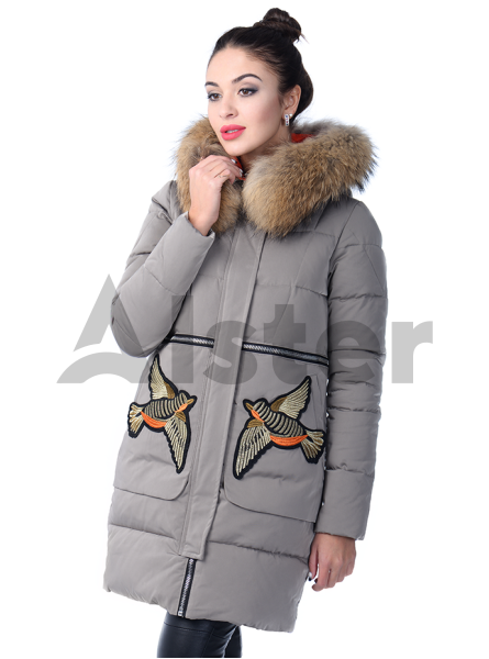 Зимняя парка с мехом енота и вышивкой Зимняя парка с мехом енота и вышивкой