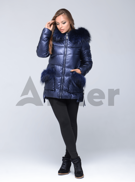 Куртка зимняя короткая с мехом енота