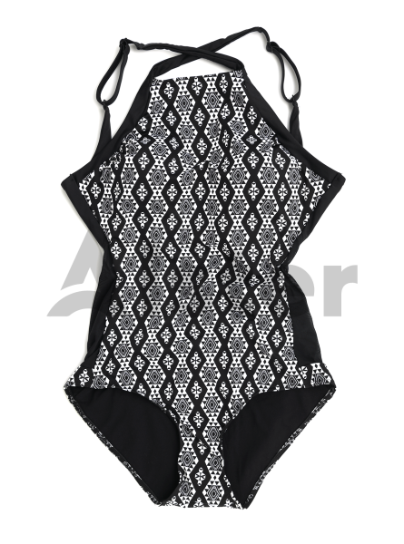 Сдельный купальник со вставками из сетки