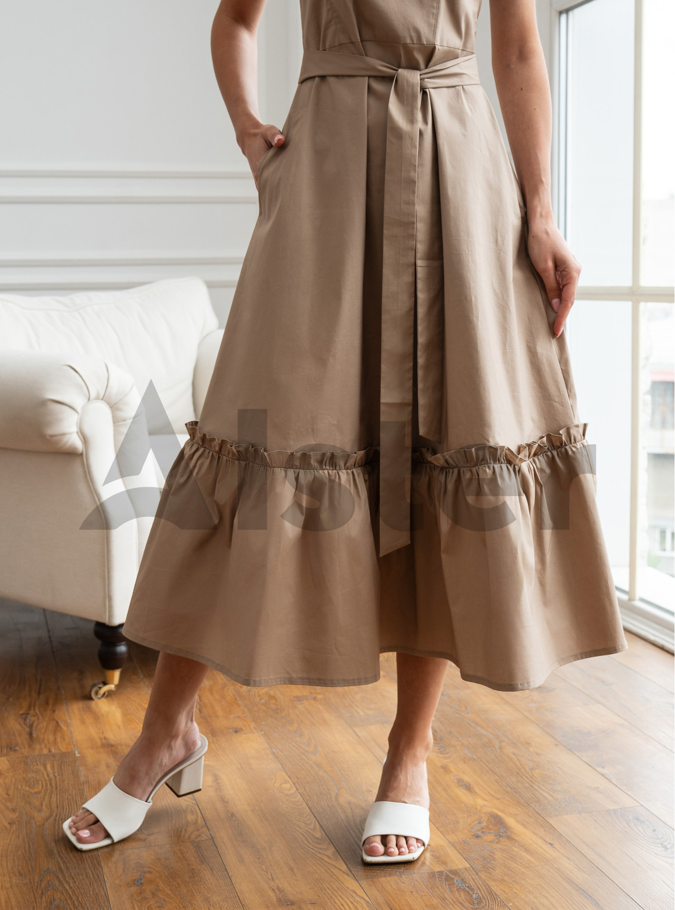 Длинный сарафан Samange P-080 Карамель M (P080-10): фото - Alster.ua Длинный сарафан Samange P-080 Карамель M (P080-10): фото - Alster.ua